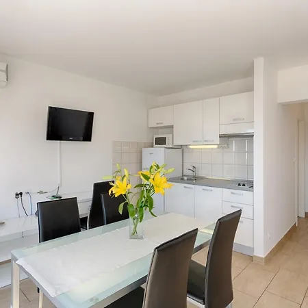 Adriatic Queen Apartment *