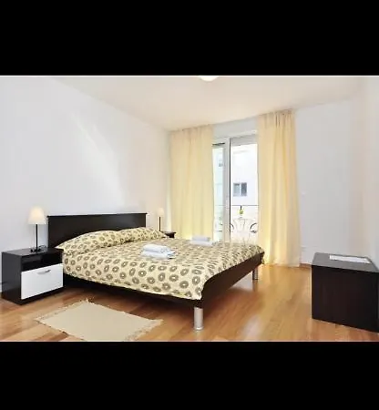 Apartment Adriatic Queen Split